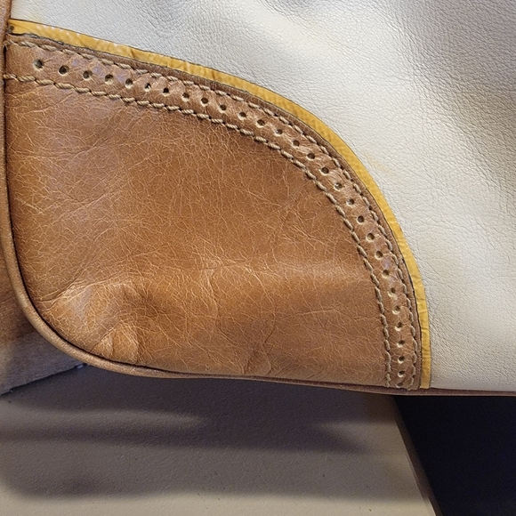 Coach Y2K Off White Leather Sachel With Chain Detail - Picture 9 of 14